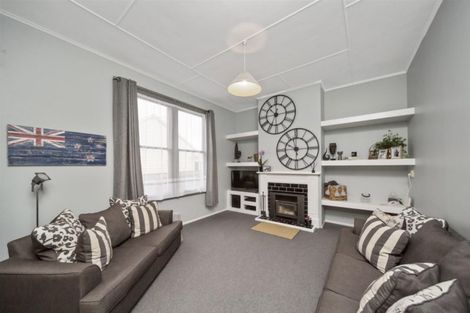 Photo of property in 46 Collins Street, Hawera, 4610