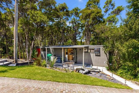 Photo of property in 17 Yelash Road, Massey, Auckland, 0614