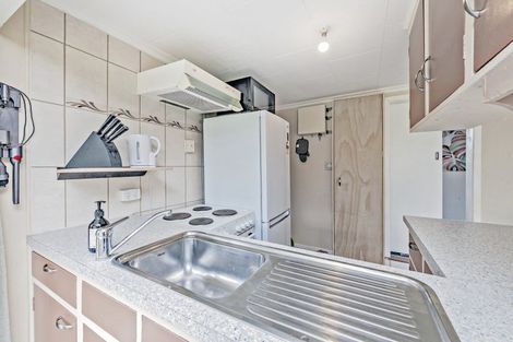 Photo of property in 29 Reserve Road, Waikuku Beach, 7473