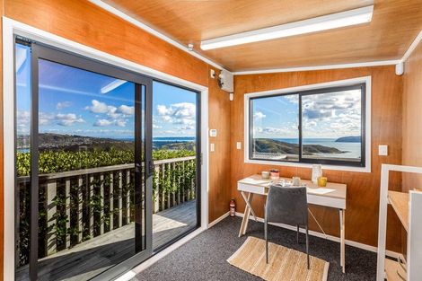 Photo of property in 6 Seascape View, Paremata, Porirua, 5024