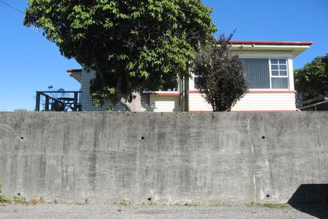 Photo of property in 3 Miro Street, Karoro, Greymouth, 7805