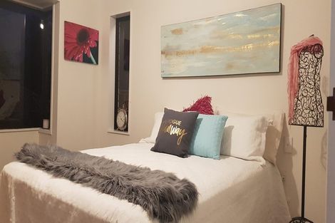 Photo of property in 9b Hamilton Parade, Hamilton Central, Hamilton, 3204