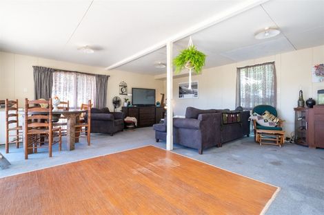 Photo of property in 2162 State Highway 16, Helensville, 0875