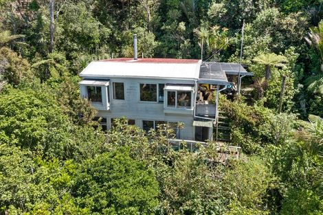 Photo of property in 10 Cochrane Avenue, Arkles Bay, Whangaparaoa, 0932
