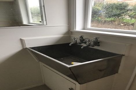 Photo of property in 19 Lyford Crescent, Sunnynook, Auckland, 0620