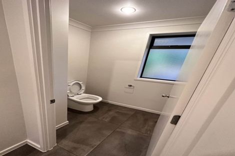 Photo of property in 13 Kimberly Grove, Greenhithe, Auckland, 0632