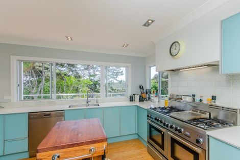 Photo of property in 24 Poplar Road, Stanmore Bay, Whangaparaoa, 0932