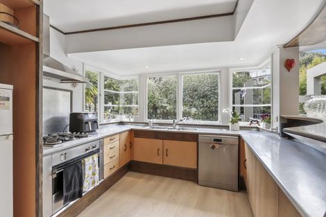 Photo of property in 85 Wood Bay Road, Titirangi, Auckland, 0604