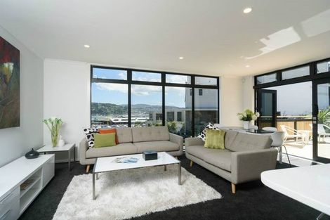 Photo of property in 3 Bunker Way, Strathmore Park, Wellington, 6022