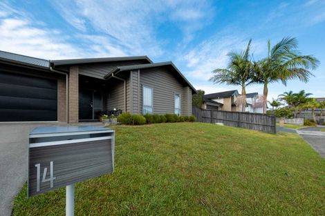 Photo of property in 14 Will Street, Huapai, Kumeu, 0810