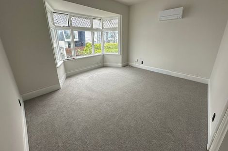 Photo of property in 44 Pirie Street, Mount Victoria, Wellington, 6011