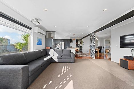 Photo of property in 7210 South Road, Warea, New Plymouth, 4381