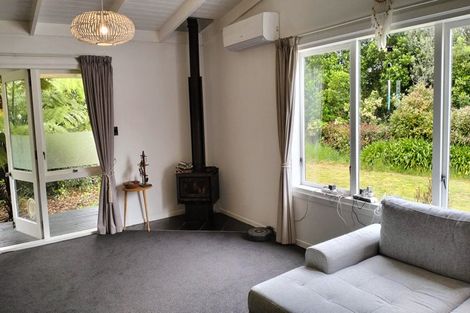 Photo of property in 38 Larchmont Grove, Totara Park, Upper Hutt, 5018