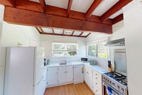 Photo of property in 6 Calder Road, Lake Okareka, Rotorua, 3076