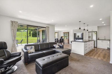 Photo of property in 30 Tara Hills Drive, North Taieri, Mosgiel, 9092