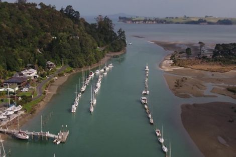 Photo of property in 388 Duck Creek Road, Stillwater, Silverdale, 0993