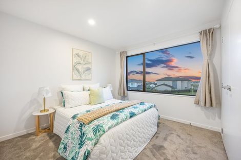 Photo of property in 2 James Mcleod Way, Silverdale, 0932