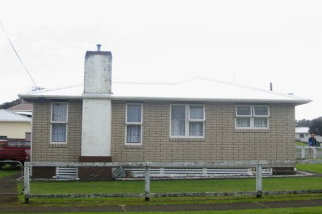 Photo of property in 25 Rosendale Avenue, Spotswood, New Plymouth, 4310