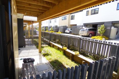 Photo of property in 16 Pheasant Lane, Hobsonville, Auckland, 0616