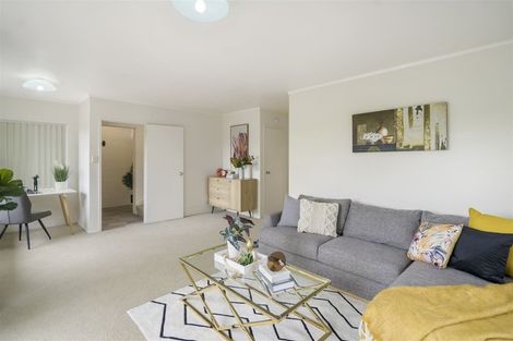 Photo of property in 20 Tamahere Drive, Glenfield, Auckland, 0629