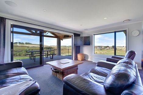 Photo of property in 27 Helena Street, Fortrose, Invercargill, 9875