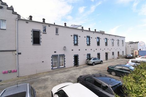 Photo of property in 37 Dowling Street, Dunedin Central, Dunedin, 9016