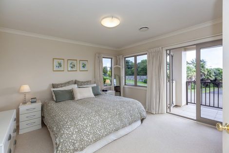 Photo of property in 136 Renown Road, Raumati South, Paraparaumu, 5032