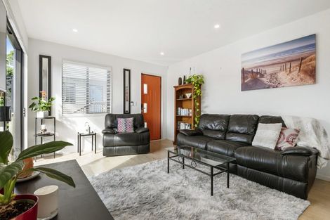 Photo of property in 8/26 Long Bay Drive, Torbay, Auckland, 0630