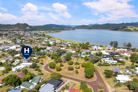 Photo of property in 15 Pitkethley Circle, Pauanui, Hikuai, 3579
