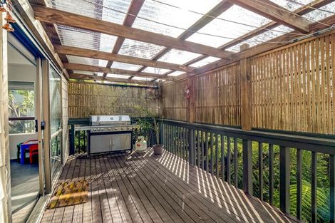 Photo of property in 10 Glen Vista Place, Bayview, Auckland, 0629