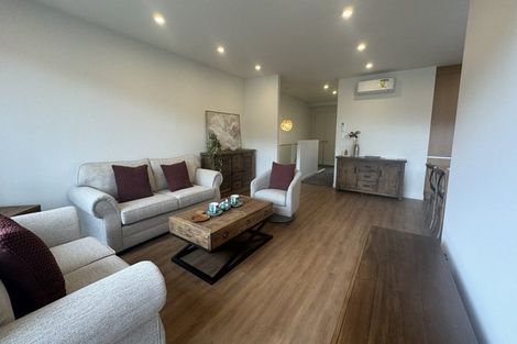 Photo of property in 10 Monstedt Terrace, Windsor Park, Auckland, 0632