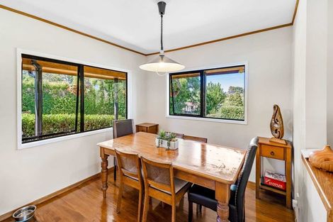 Photo of property in 131 Edmonton Road, Te Atatu South, Auckland, 0610