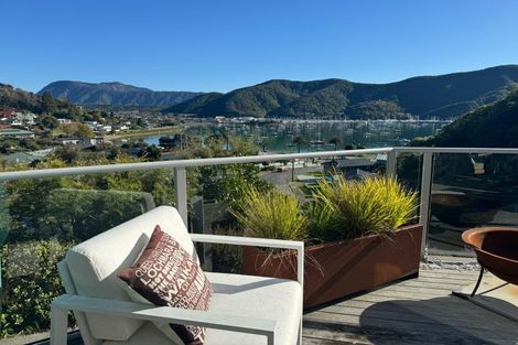Photo of property in 7 Arthur Crescent, Waikawa, Picton, 7220