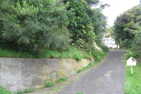 Photo of property in 18 Silverbirch Grove, Churton Park, Wellington, 6037