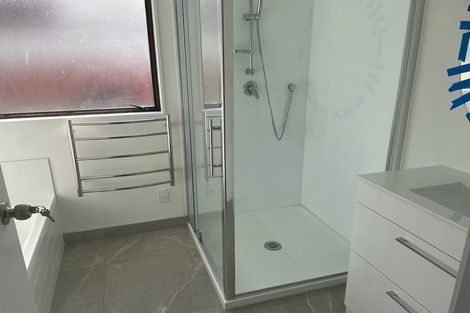 Photo of property in 5/37a Glengarry Road, Glen Eden, Auckland, 0602