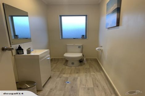 Photo of property in 11b Springs Road, Parakai, 0830