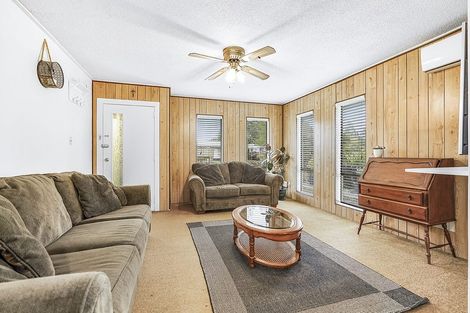 Photo of property in 33 Anthony Crescent, Bader, Hamilton, 3206