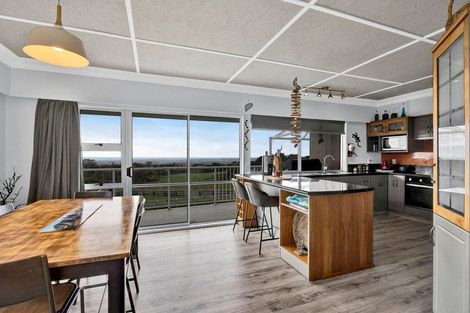 Photo of property in 1004 Plymouth Road, Koru, New Plymouth, 4374