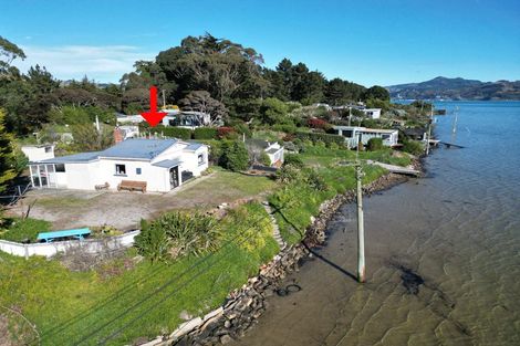 Photo of property in 108 Otakou Golf Course Road, Otakou, Dunedin, 9077