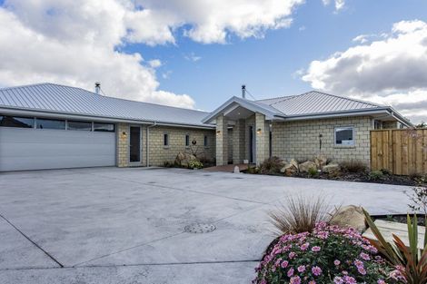 Photo of property in 6 Hunter Lane, Amberley, 7410