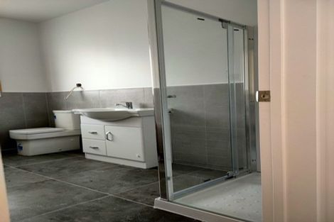 Photo of property in 4 Han Court, Glen Eden, Auckland, 0602