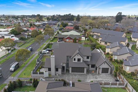 Photo of property in 13 Dixon Road, Fitzroy, Hamilton, 3206