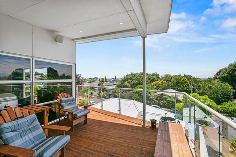 Photo of property in 67a Fulford Street, New Plymouth, 4310