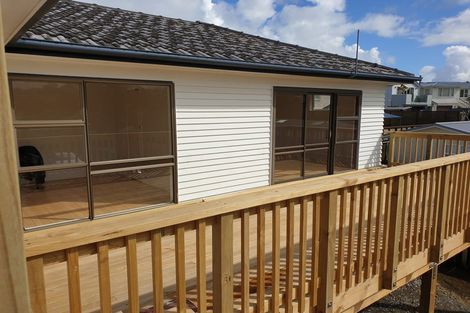 Photo of property in 21 Linwood Avenue, Forrest Hill, Auckland, 0620