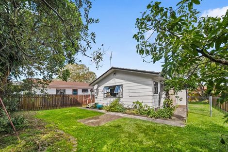 Photo of property in 2/397 Roscommon Road, Clendon Park, Auckland, 2103