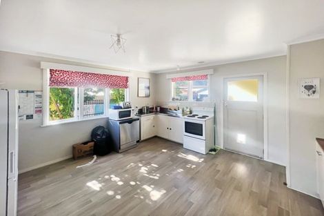 Photo of property in 29 Selwyn Crescent, College Estate, Whanganui, 4500