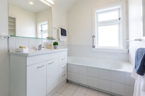 Photo of property in 43 Idris Road, Fendalton, Christchurch, 8052