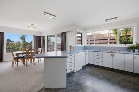 Photo of property in 34 Truby King Street, Merrilands, New Plymouth, 4312