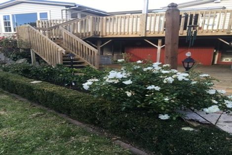 Photo of property in 3 Douglas Street, Paraparaumu Beach, Paraparaumu, 5032