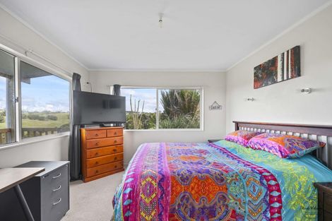 Photo of property in 134 Heatley Road, Whakapirau, Maungaturoto, 0583